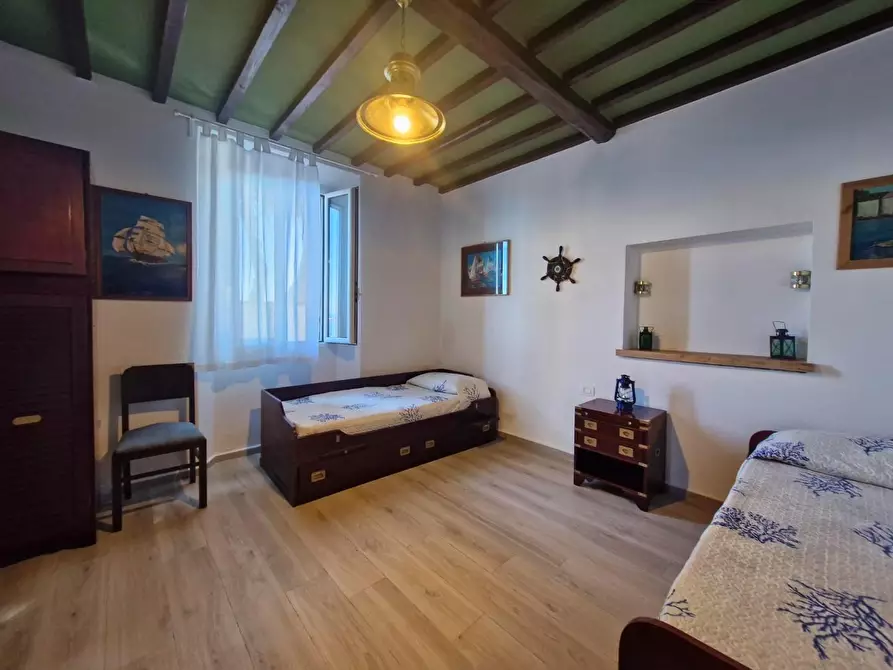 Immagine 11 di Porzione di casa in vendita  a Rio
