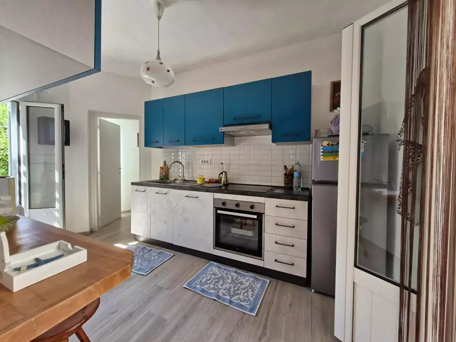 Immagine 23 di Porzione di casa in vendita  a Rio