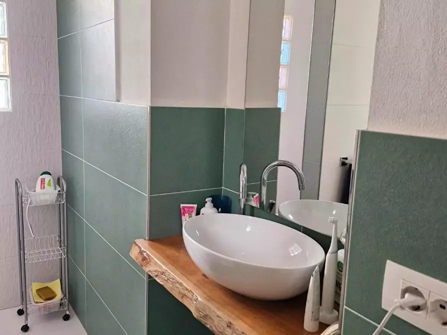 Immagine 19 di Porzione di casa in vendita  a Rio