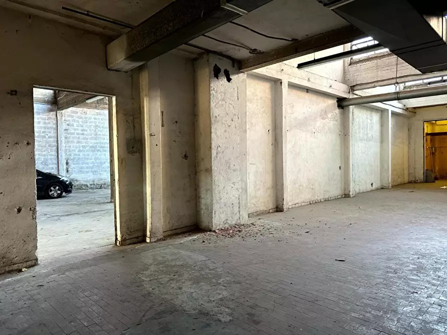 Immagine 4 di Magazzino in affitto  a Porcari