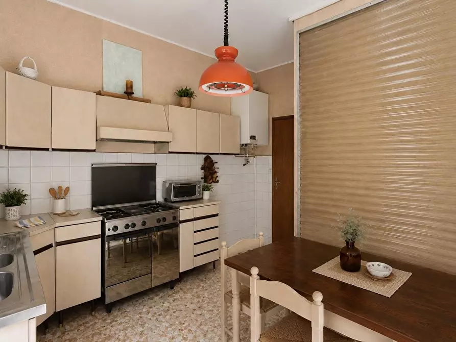 Immagine 25 di Appartamento in vendita  a Siena
