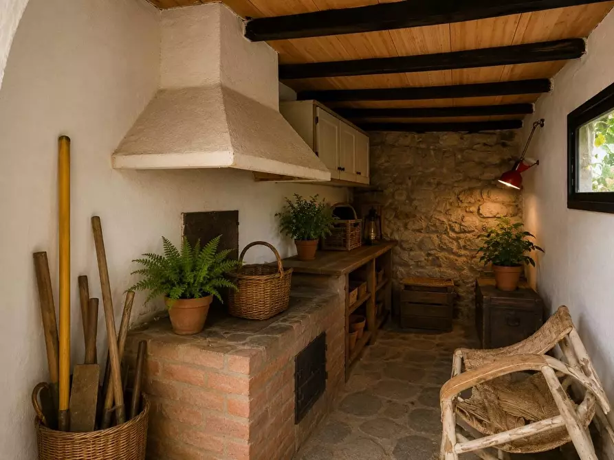 Immagine 16 di Appartamento in vendita  a Siena