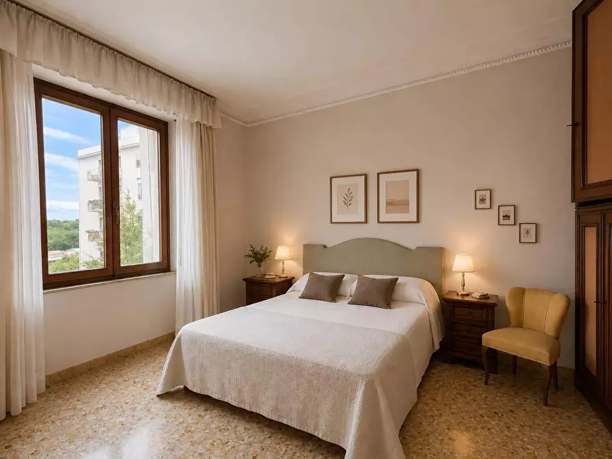 Immagine 14 di Appartamento in vendita  a Siena