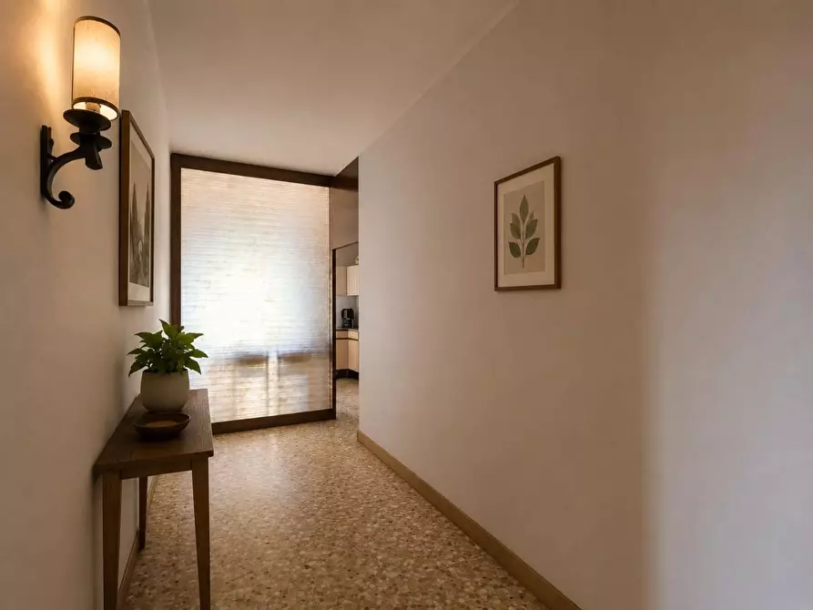 Immagine 3 di Appartamento in vendita  a Siena