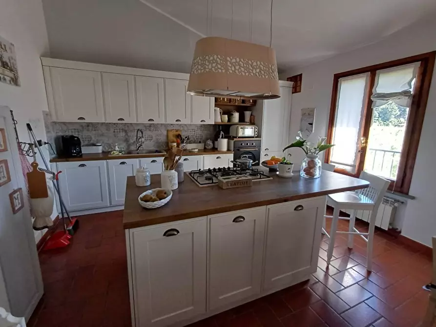 Immagine 9 di Mansarda in vendita  a Campiglia Marittima