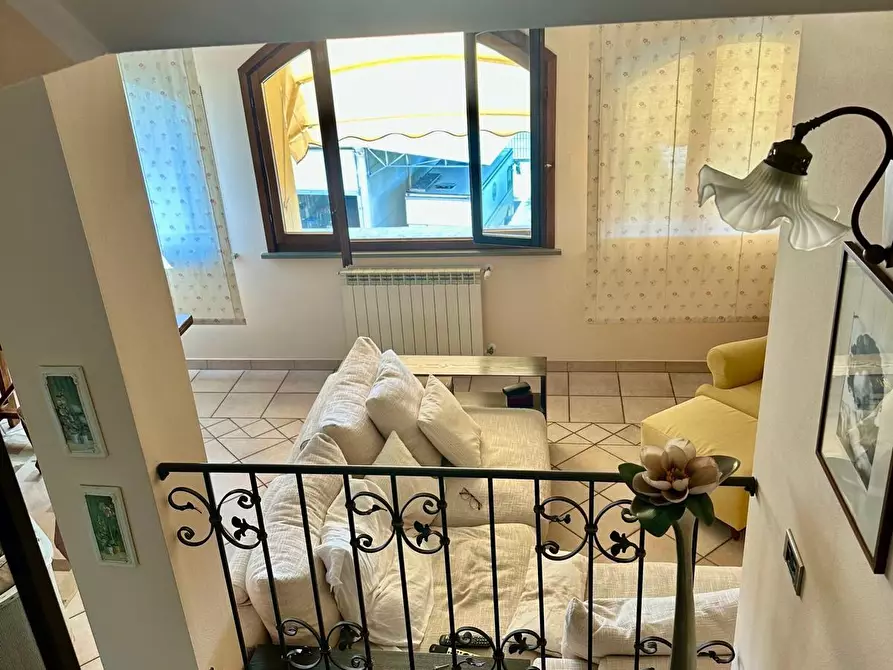 Immagine 4 di Mansarda in vendita  a Campiglia Marittima