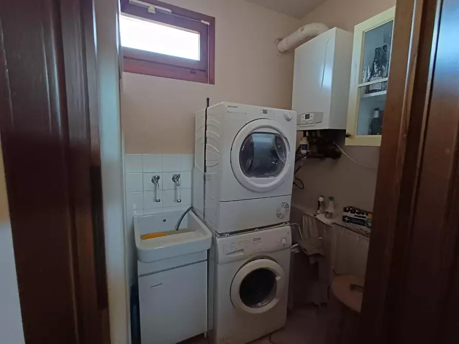 Immagine 10 di Mansarda in vendita  a Campiglia Marittima