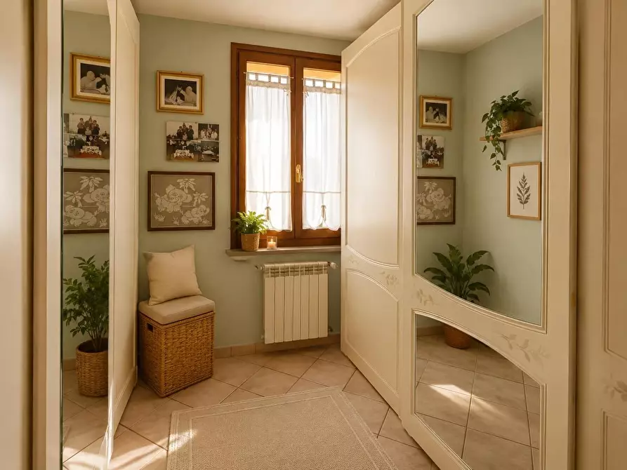 Immagine 11 di Mansarda in vendita  a Campiglia Marittima