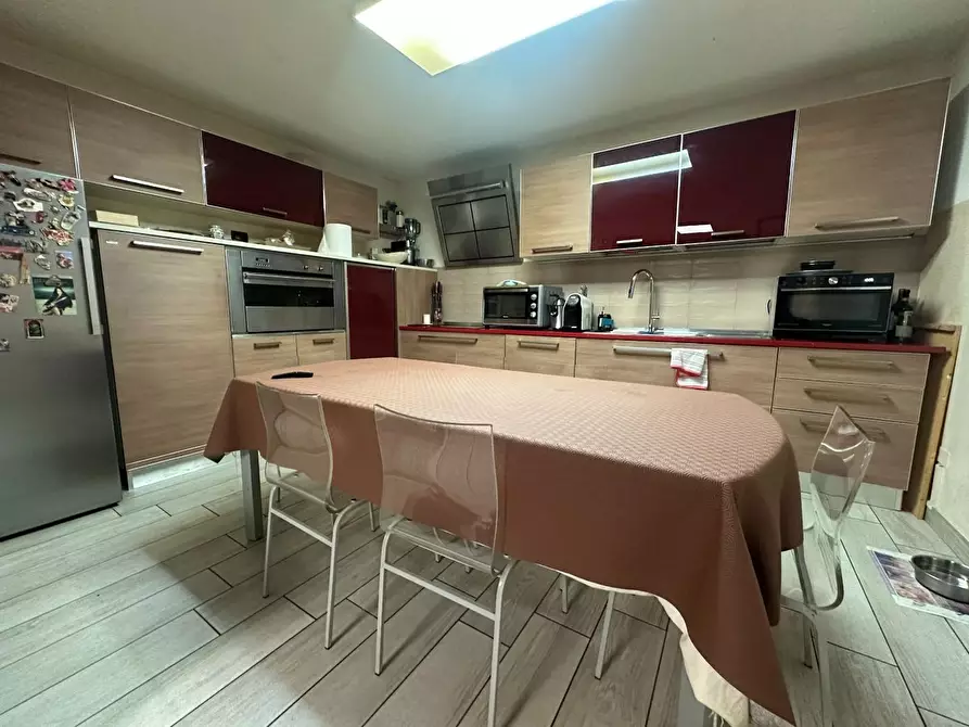 Immagine 42 di Casa quadrifamiliare in vendita  a Viareggio