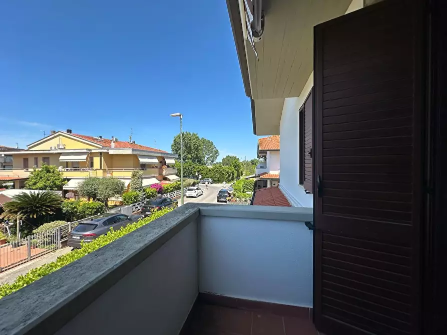 Immagine 14 di Casa quadrifamiliare in vendita  a Viareggio