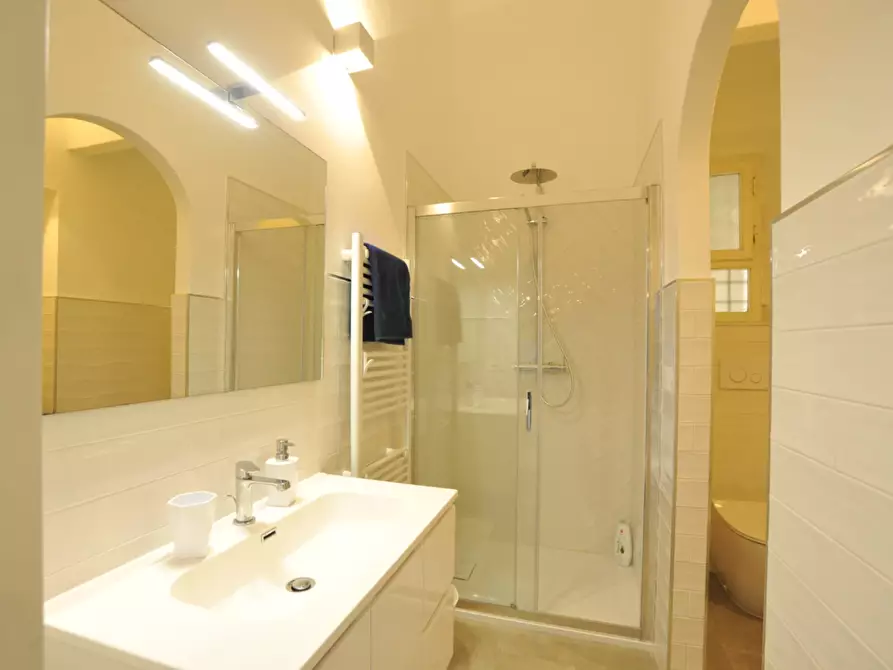 Immagine 8 di Appartamento in affitto  a Viareggio