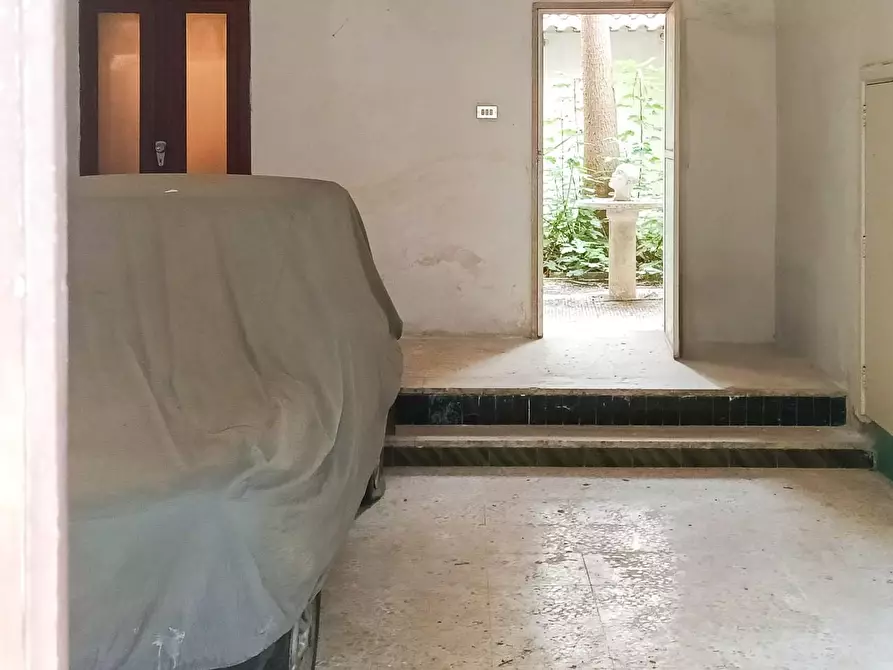 Immagine 5 di Casa semindipendente in vendita  a Lizzanello