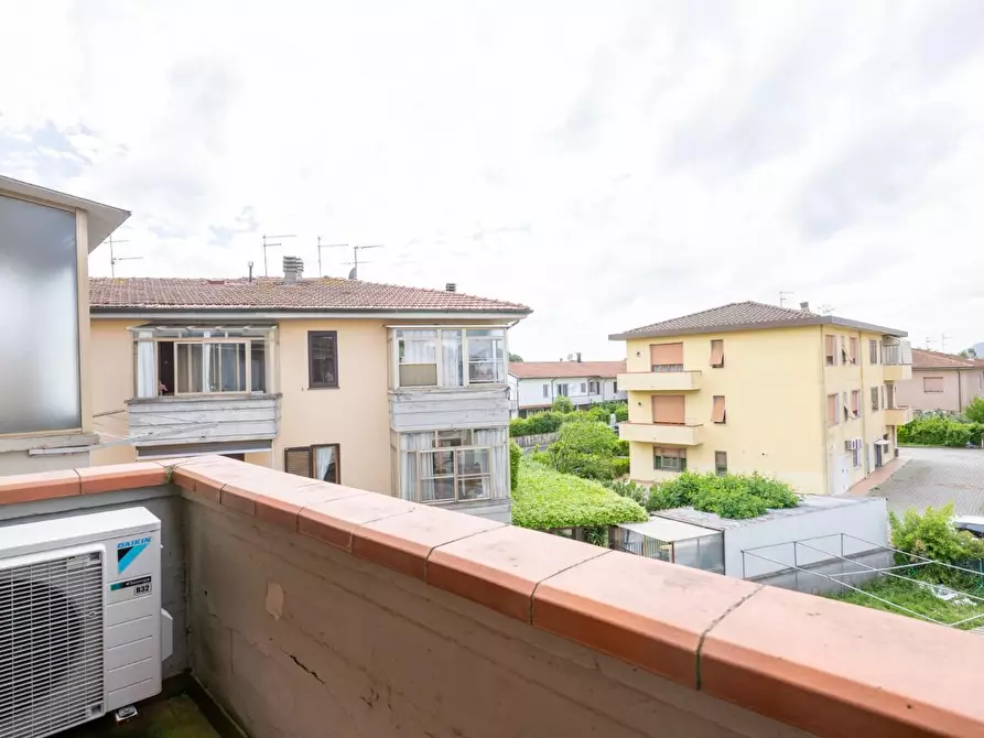 Immagine 27 di Terratetto in vendita  a Calcinaia