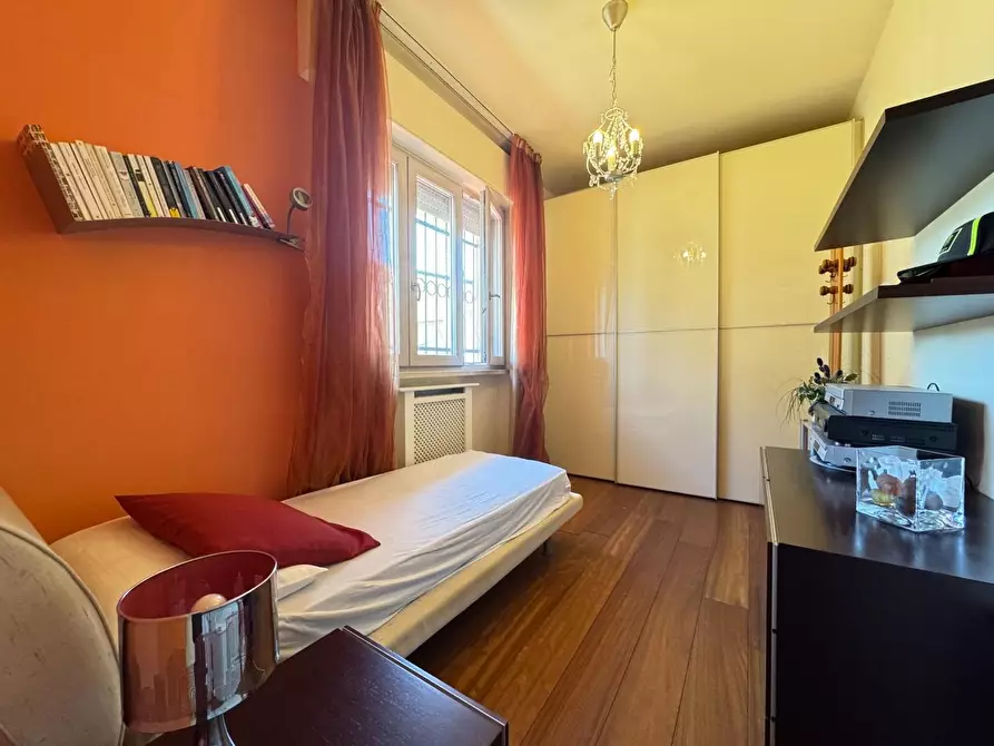 Immagine 13 di Casa trifamiliare in vendita  a Viareggio