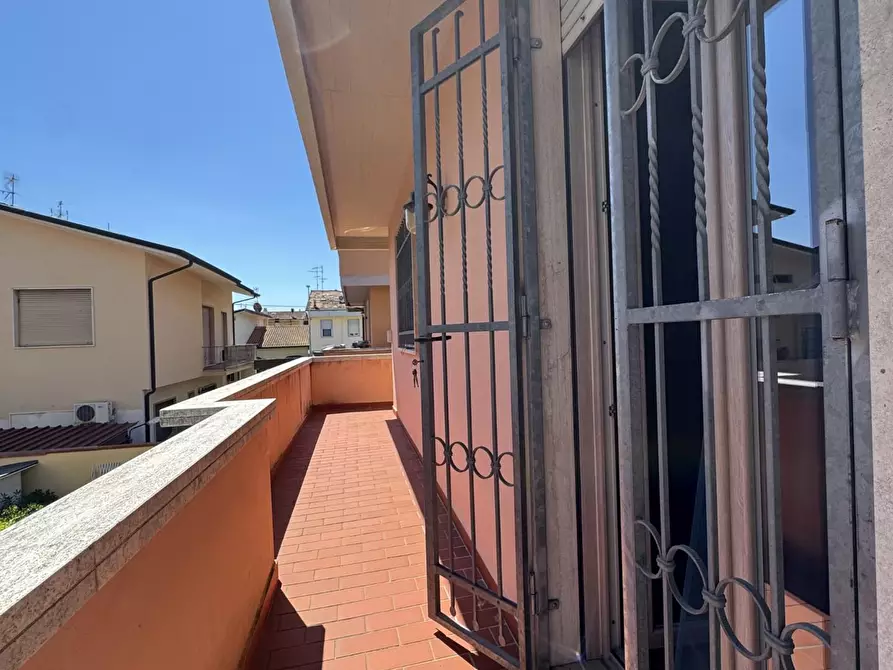 Immagine 44 di Casa trifamiliare in vendita  a Viareggio