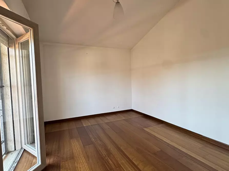 Immagine 40 di Casa trifamiliare in vendita  a Viareggio