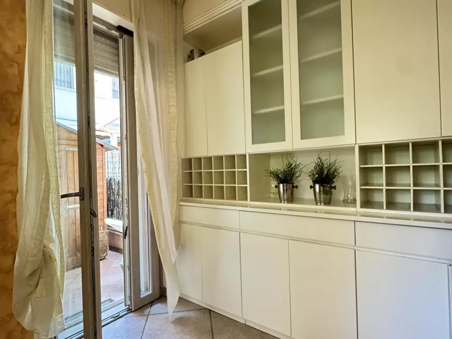 Immagine 8 di Casa trifamiliare in vendita  a Viareggio