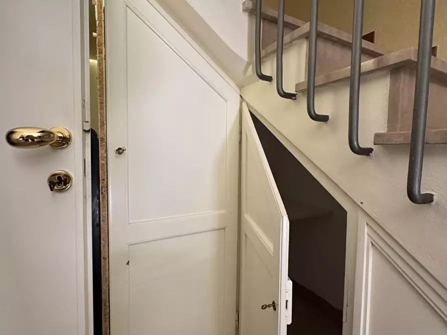 Immagine 30 di Casa trifamiliare in vendita  a Viareggio