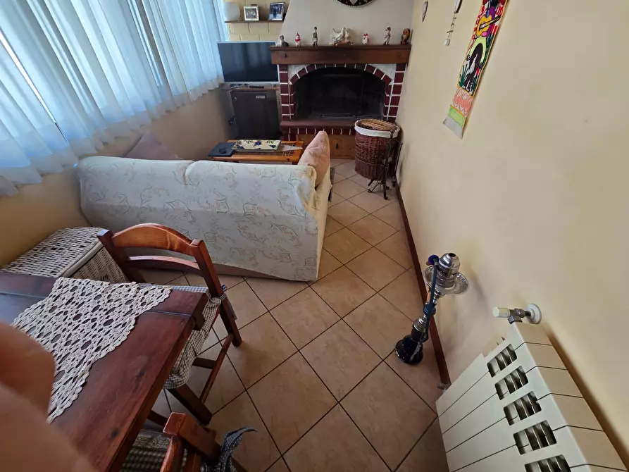 Immagine 4 di Mansarda in vendita  a Carrara