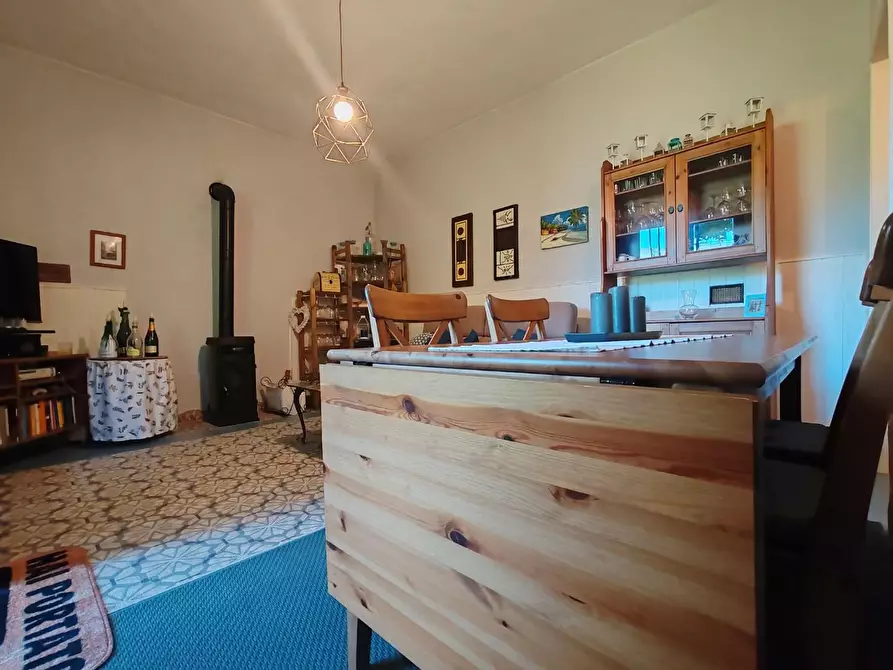 Immagine 2 di Casa bifamiliare in vendita  a Massa