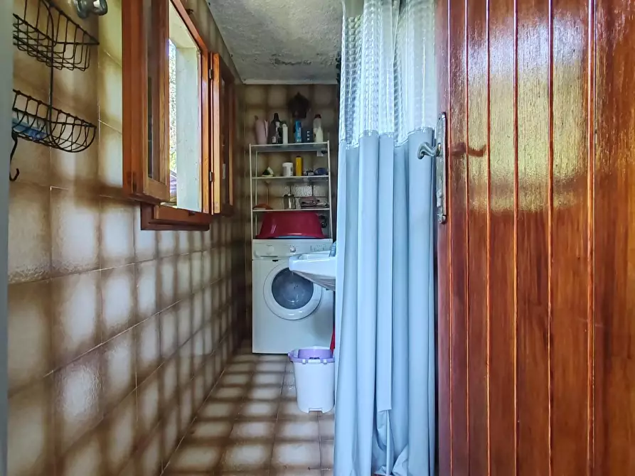 Immagine 15 di Casa bifamiliare in vendita  a Massa