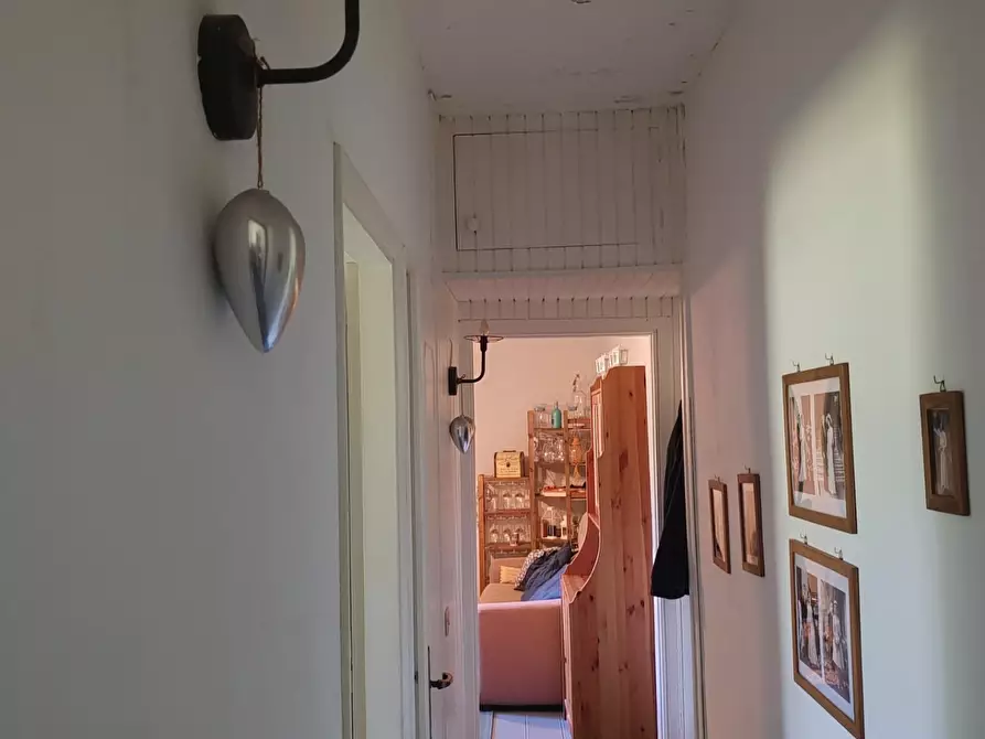 Immagine 4 di Casa bifamiliare in vendita  a Massa