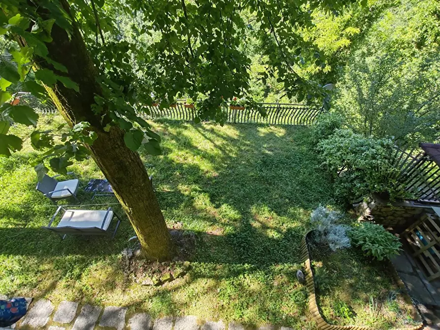 Immagine 17 di Casa bifamiliare in vendita  a Massa