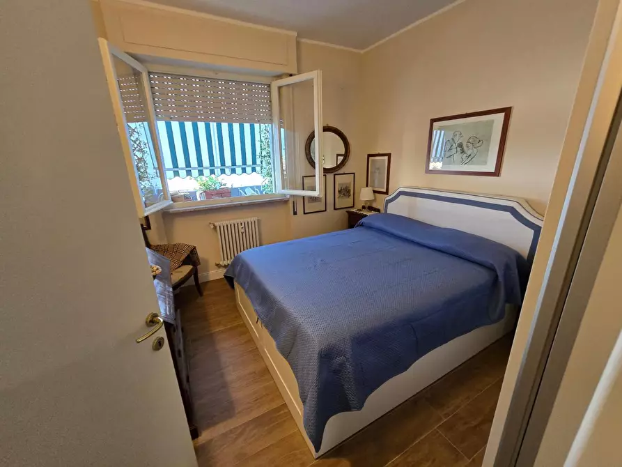 Immagine 9 di Appartamento in vendita  a Carrara