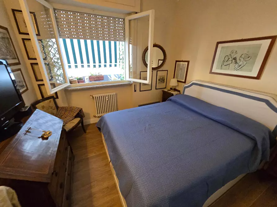 Immagine 11 di Appartamento in vendita  a Carrara