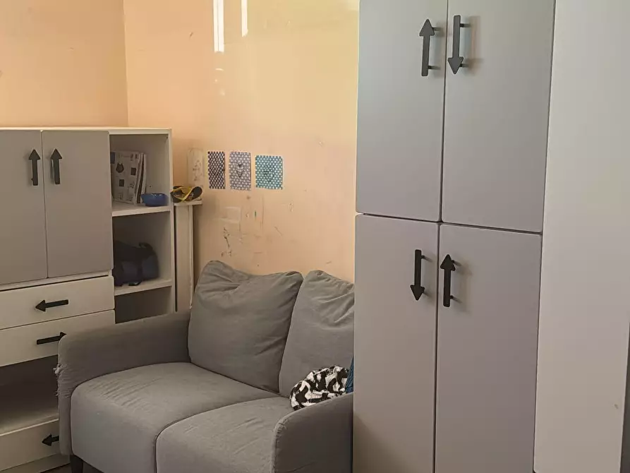 Immagine 9 di Appartamento in vendita  a Siena