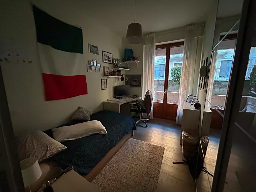 Immagine 5 di Appartamento in vendita  a Siena