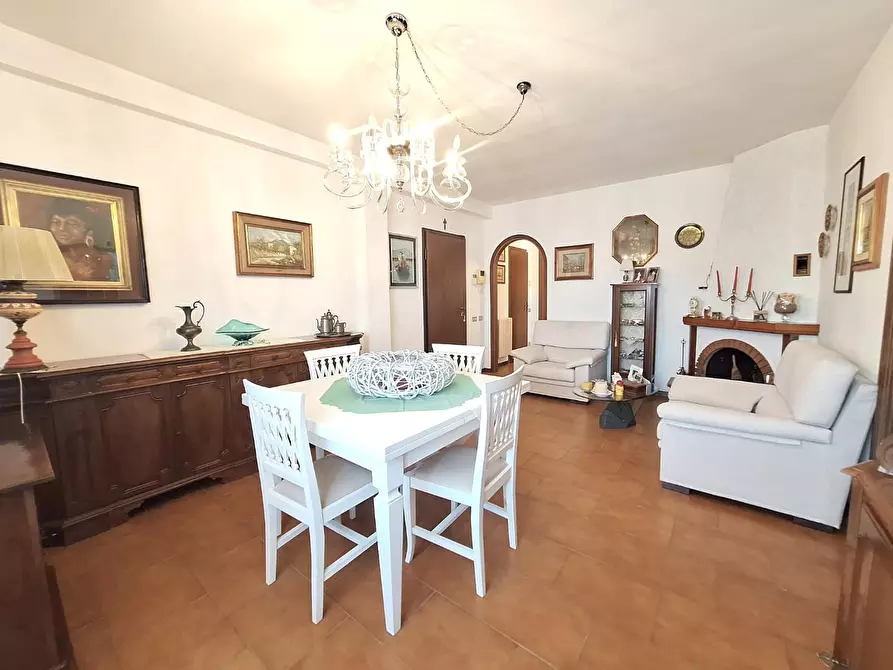 Immagine 2 di Appartamento in vendita  a Calcinaia