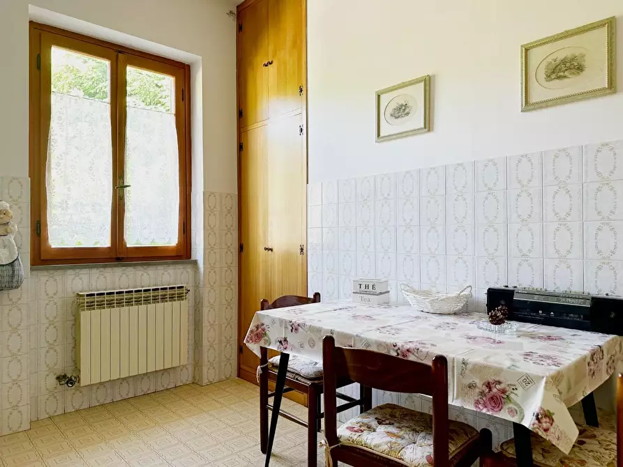 Immagine 8 di Casa bifamiliare in vendita  a Marliana