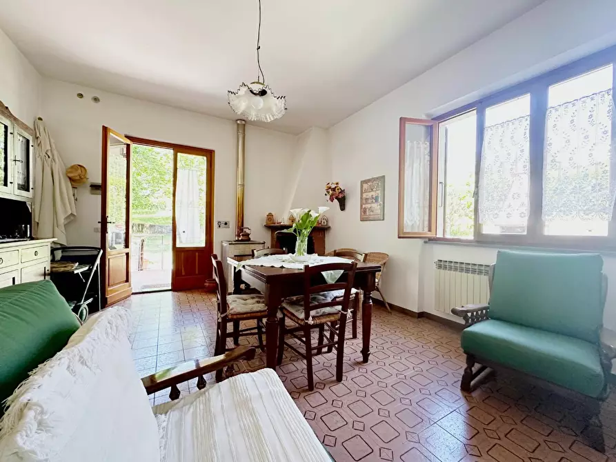 Immagine 10 di Casa bifamiliare in vendita  a Marliana