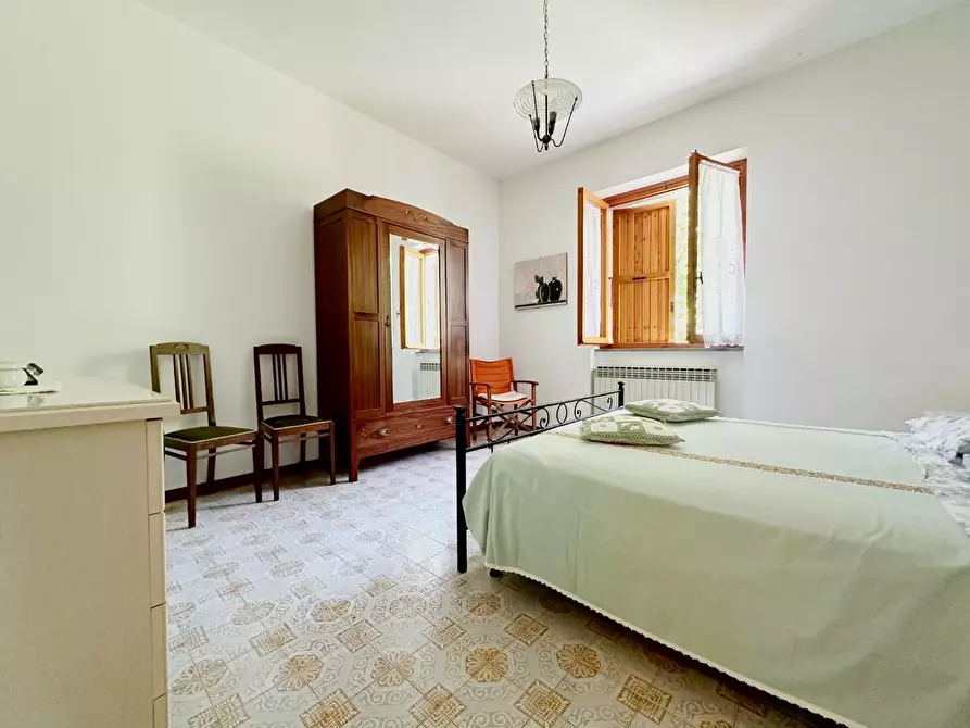 Immagine 14 di Casa bifamiliare in vendita  a Marliana