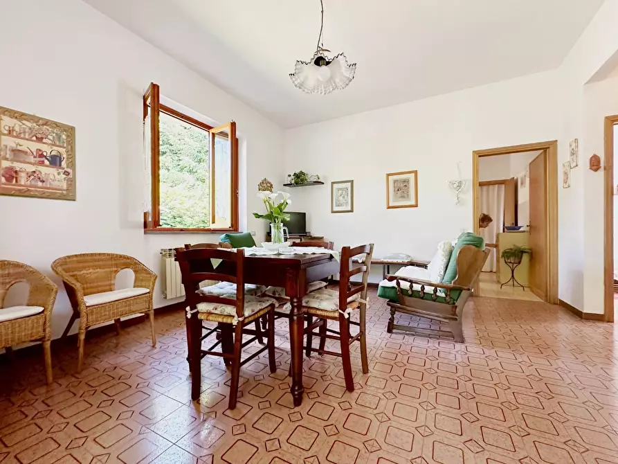 Immagine 4 di Casa bifamiliare in vendita  a Marliana