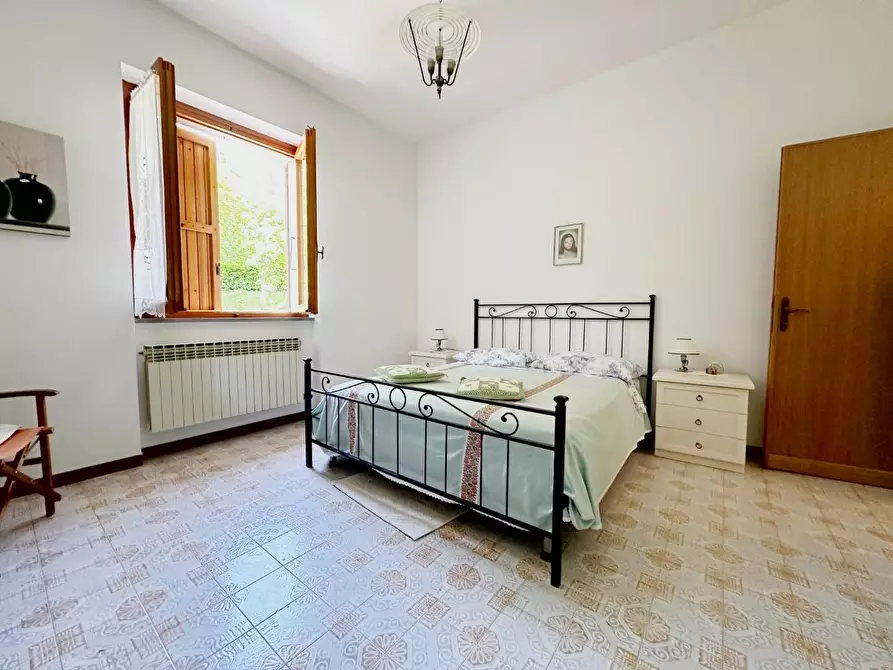 Immagine 15 di Casa bifamiliare in vendita  a Marliana