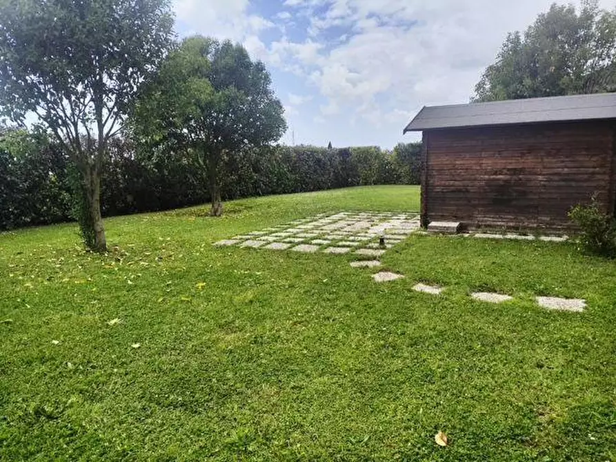 Immagine 11 di Casa bifamiliare in vendita  a San Giuliano Terme