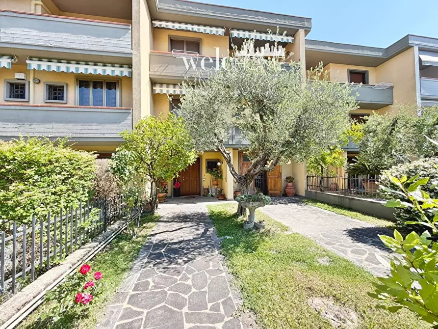 Immagine 3 di Villetta a schiera in vendita  a Campi Bisenzio