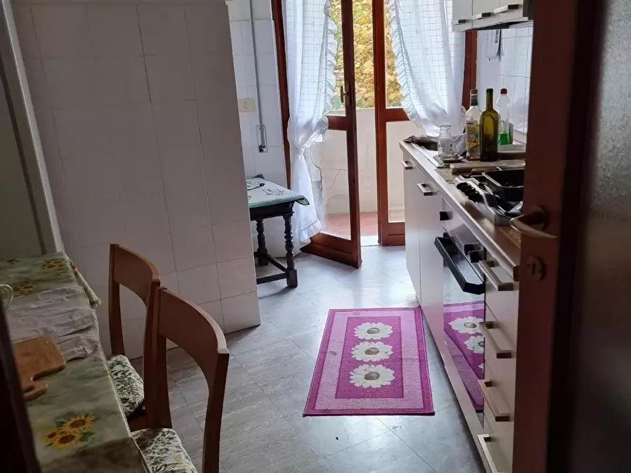 Immagine 3 di Appartamento in vendita  a Carrara