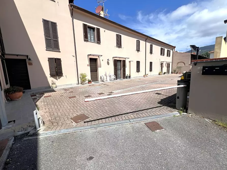 Immagine 28 di Appartamento in vendita  a Cascina