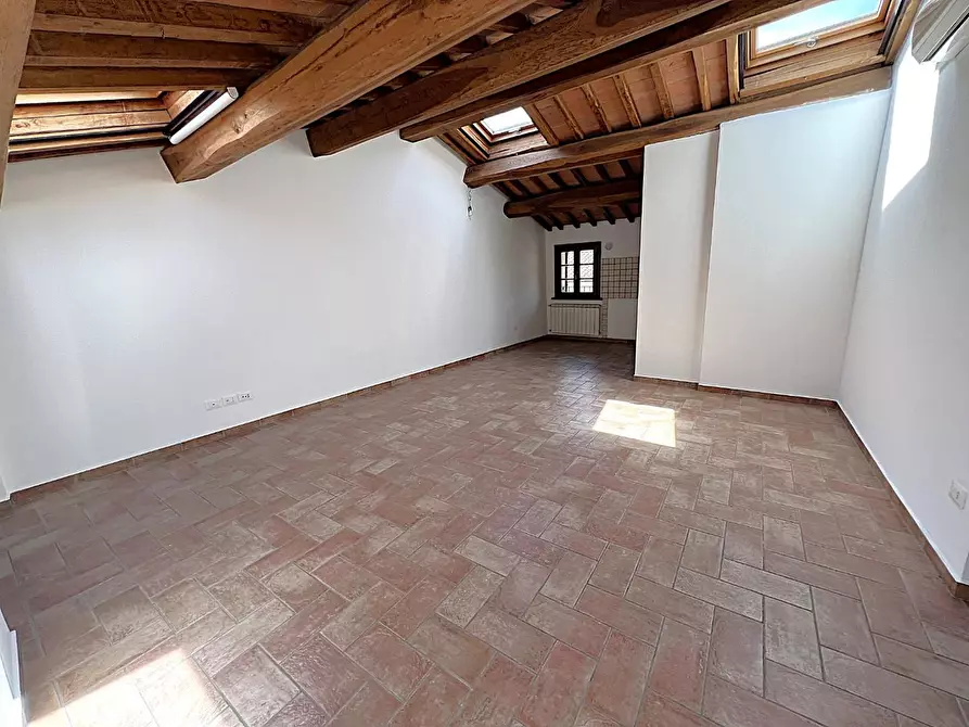 Immagine 9 di Appartamento in vendita  a Cascina