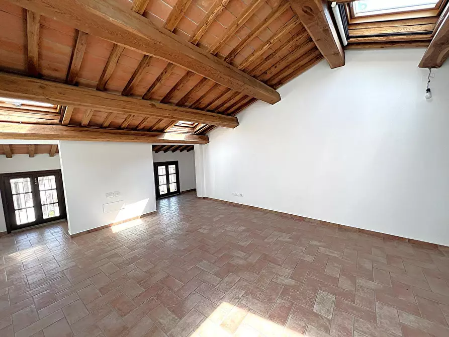 Immagine 5 di Appartamento in vendita  a Cascina