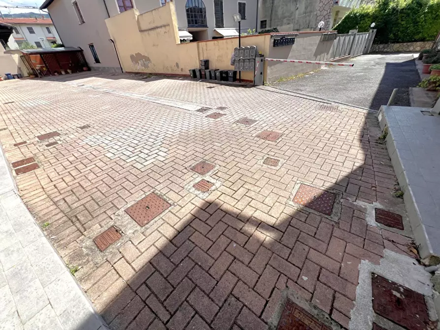 Immagine 29 di Appartamento in vendita  a Cascina