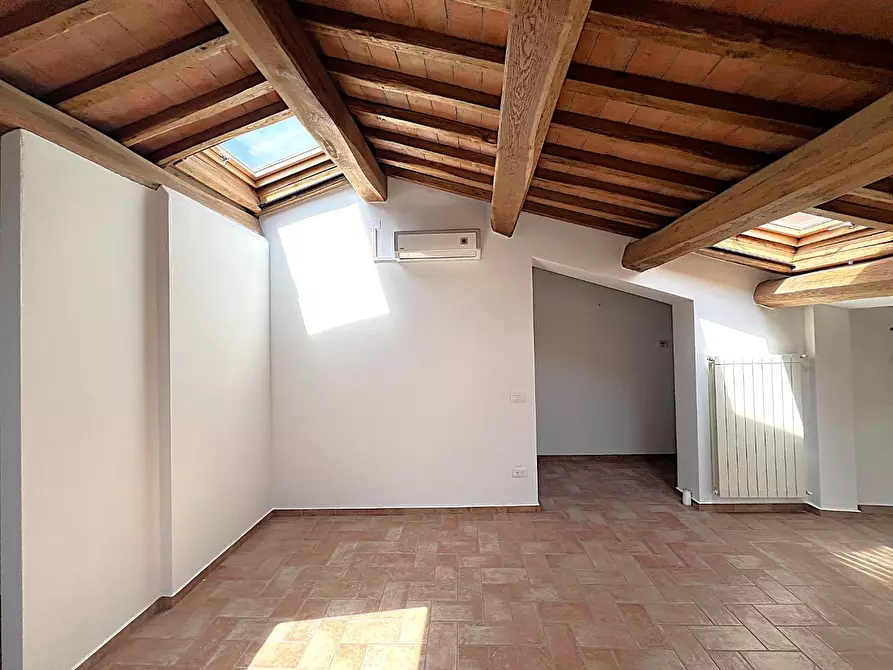 Immagine 7 di Appartamento in vendita  a Cascina