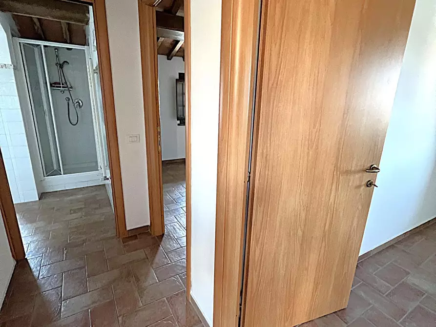Immagine 10 di Appartamento in vendita  a Cascina