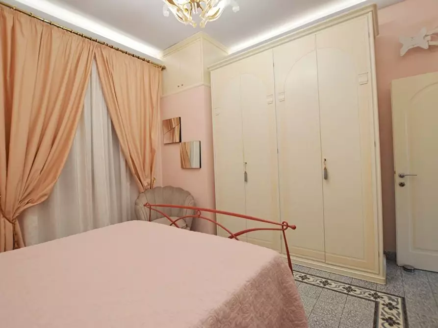 Immagine 15 di Villa in vendita  a Pescia