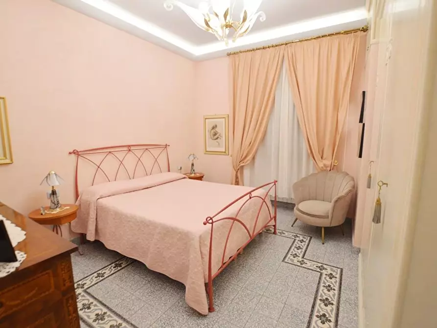Immagine 14 di Villa in vendita  a Pescia