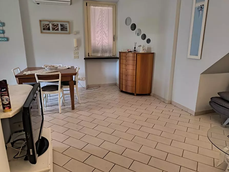 Immagine 4 di Appartamento in affitto  a Camaiore