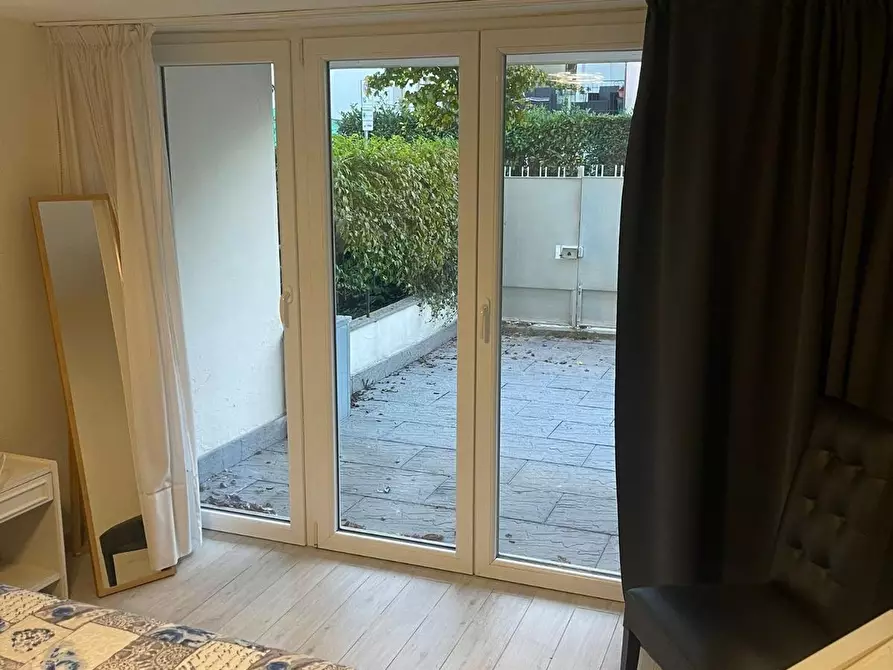 Immagine 1 di Appartamento in affitto  a Camaiore